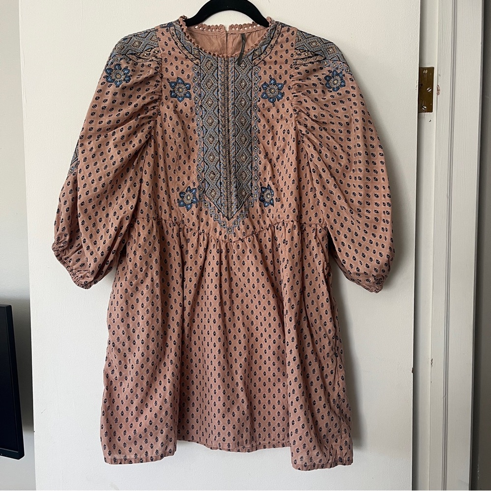 By Anthropologie Embroidered Tunic Mini Dress Peasant Puff Sleeve Size XS‎